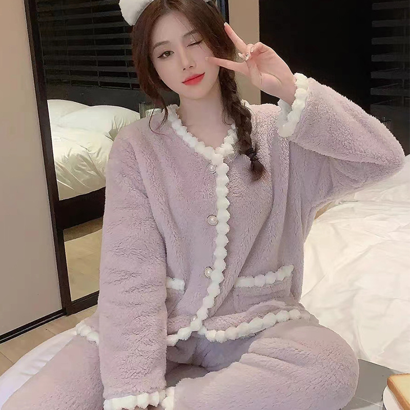 Primavera y otoño nuevo estilo famoso Xiaofang viento pijama conjunto de polvo de coral púrpura terciopelo ropa de hogar de alta calidad se puede usar fuera