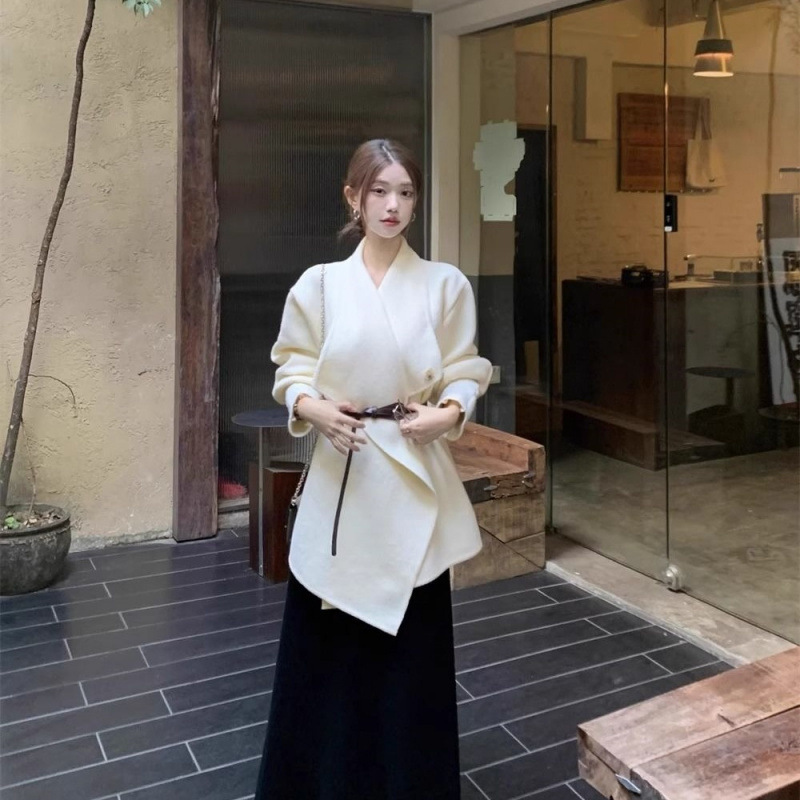 韩系高级感气质翻领宽松女外套女秋冬款季黑色收腰修身开衫上衣|undefined