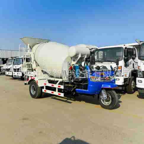 Wuzheng Five-Wheel Four-Cylinder Small Cement Mixing Transport Truck Wuzheng Five-Wheel Concrete Mixer Truck Cement Mortar Stone