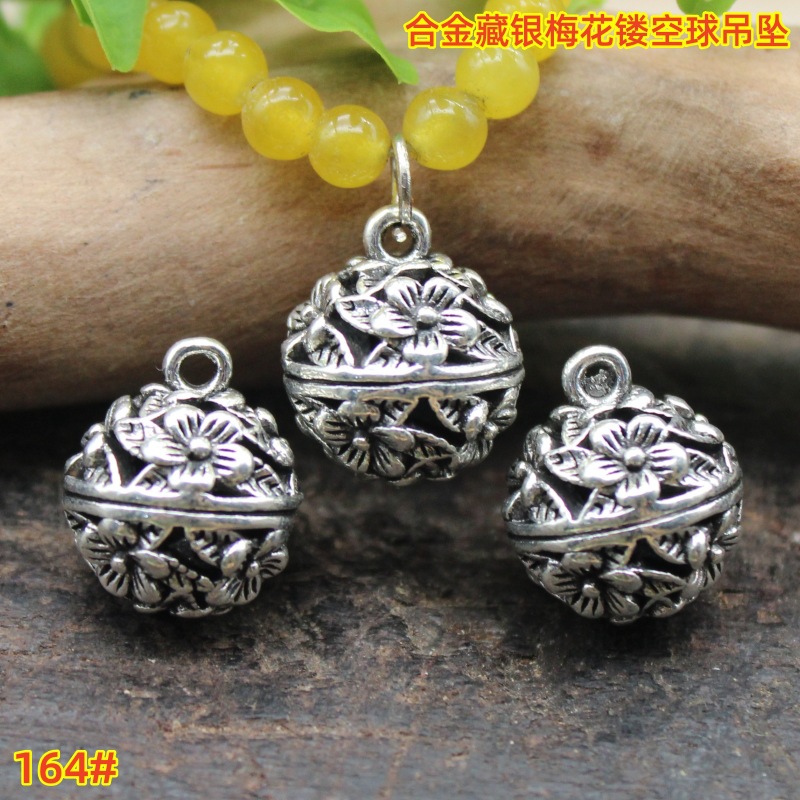 metal retro pendant