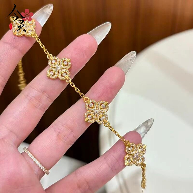 Fashion Diamond-Encrusted Cross Vajra Pestle Five-Flower Bracelet Niche Exquisite High-End Bracelet Temperament Versatile Hand Jewelry Fashion Diamond-Encrusted Cross Vajra Pestle Five-Flower Bracelet Niche Exquisite High-End Bracelet Temperament Versatile Hand Jewelry