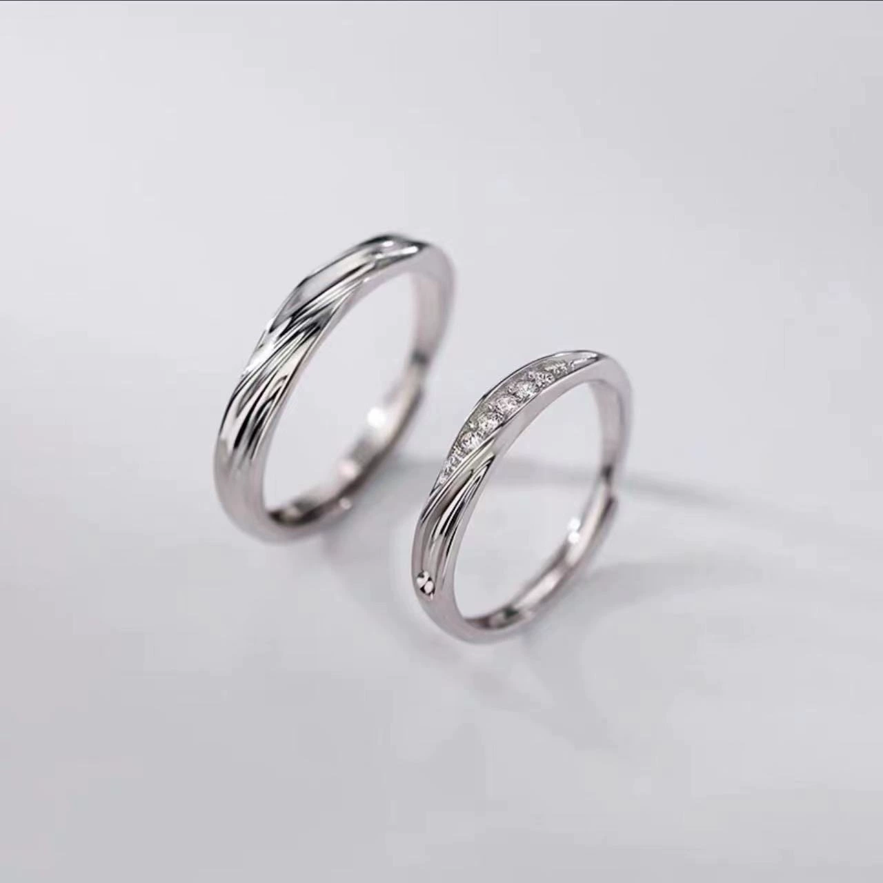 Серебряное модное маленькое дизайнерское кольцо для любимого мужчины и женщины