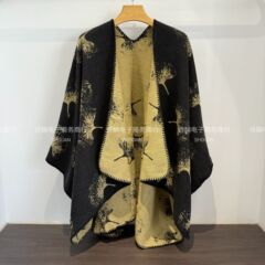 新中式银杏叶披肩女秋冬高级感斗篷江南水乡文艺开叉外搭旅游斗篷