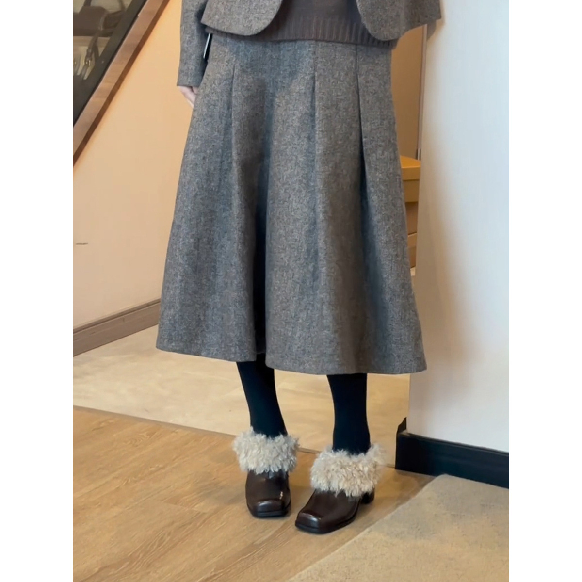 牛革版 ~ 低ヒール毛羽靴女性の方頭にベルベットの靴を履いて保温楽福靴復古綿靴を漕ぐ