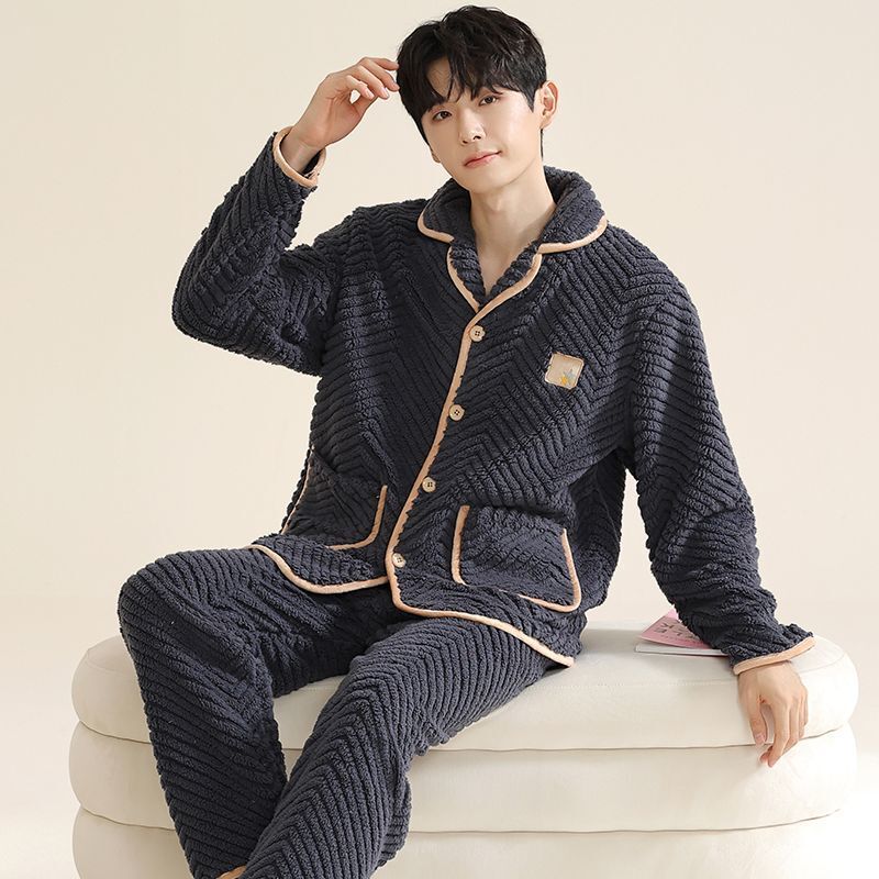 Pajamas for Men in Winter, Thickeneded Coral Velvet, Warm Winter Flannel, Middle-Aged and Young Men's Home Clothes Suits That Can Be Worn Outside