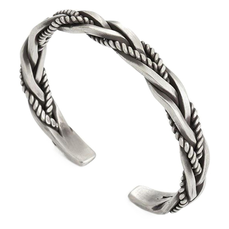 2023 Cruz-frontera de los hombres tejidos giro pulsera personalizada colección nueva europea y americana retro pulsera abierta al por mayor