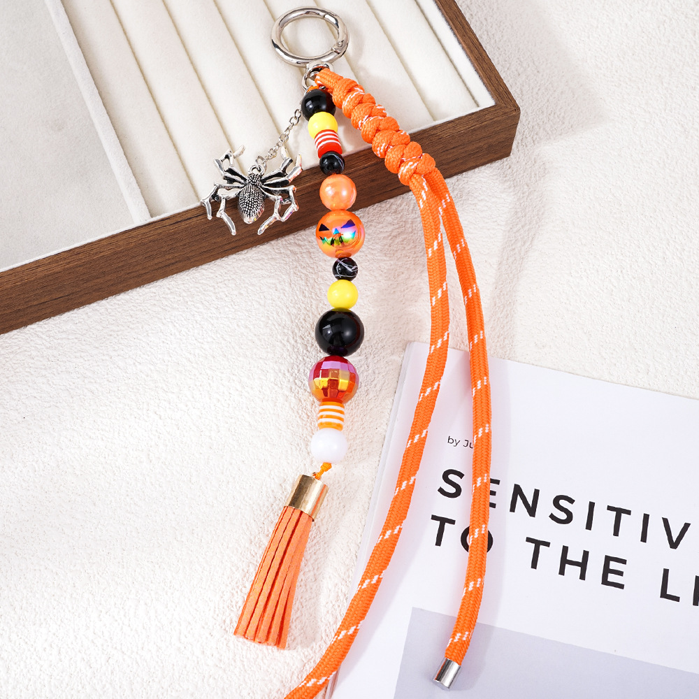 Nuevos productos transfronterizos creativos de letras de color cuerdas trenzadas llavero amor dibujos animados accesorios de diseño bolsos colgantes