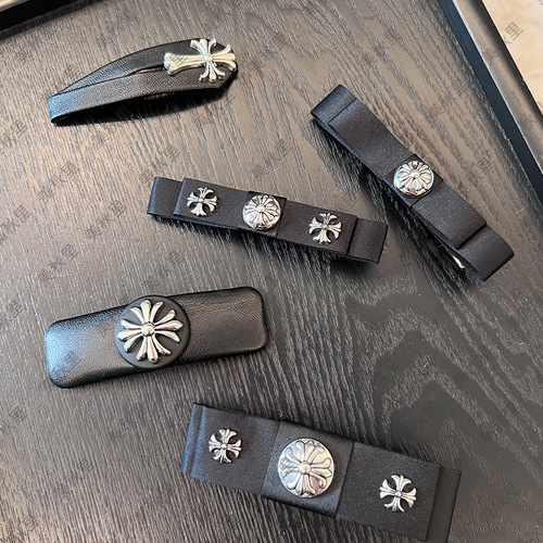Japanese trendy brand Crocodile black retro cross hair clip, niche personality leather BB clip fringe hair accessory for women