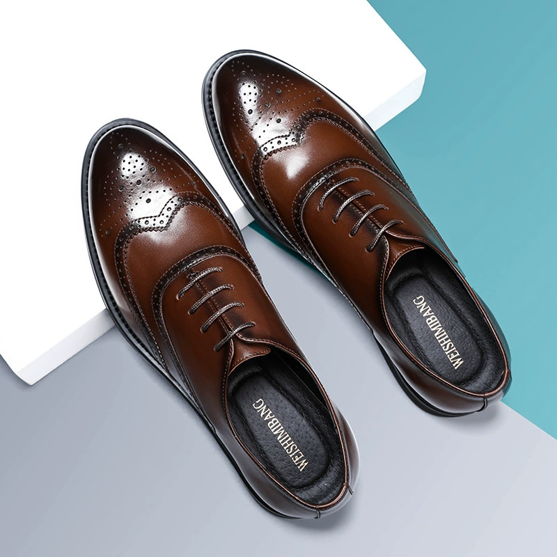 В наличии 2024 новые мужские броги из высококачественной коровьей кожи британского коричневого цвета, деловые повседневные туфли с резьбой.