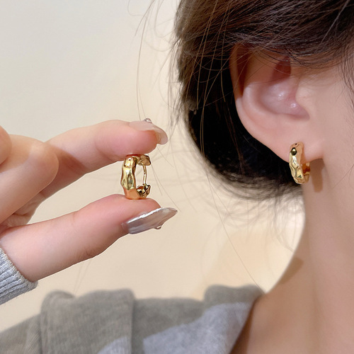 S925 Silver Needle Minimalist All-Match Elegant Pleated Texture Ear Studs & Clips for Women — Instagram-Fashionable, High-End Design Earrings