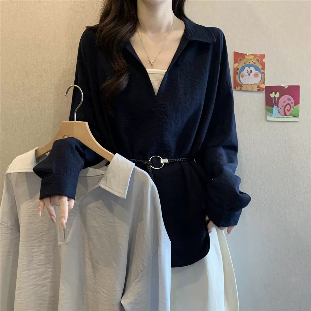 大码韩系V领正肩长袖衬衫女秋季新款胖mm宽松显瘦遮肉假两件上衣