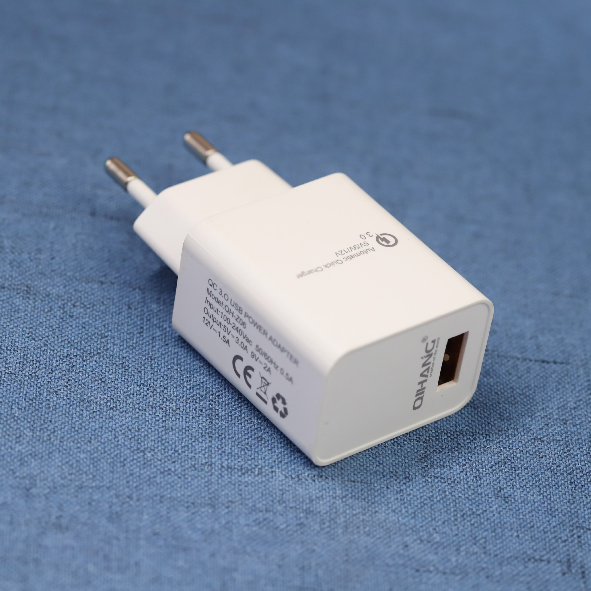 QIHANG适用于安卓苹果欧规QC3.0充电头USB快充单口18W手机充电器