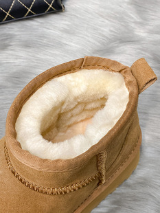 Thick-soled snow boots women's fur one-piece 2024 new Zhou Dongyu with increased mini short tube thick cotton shoes winter