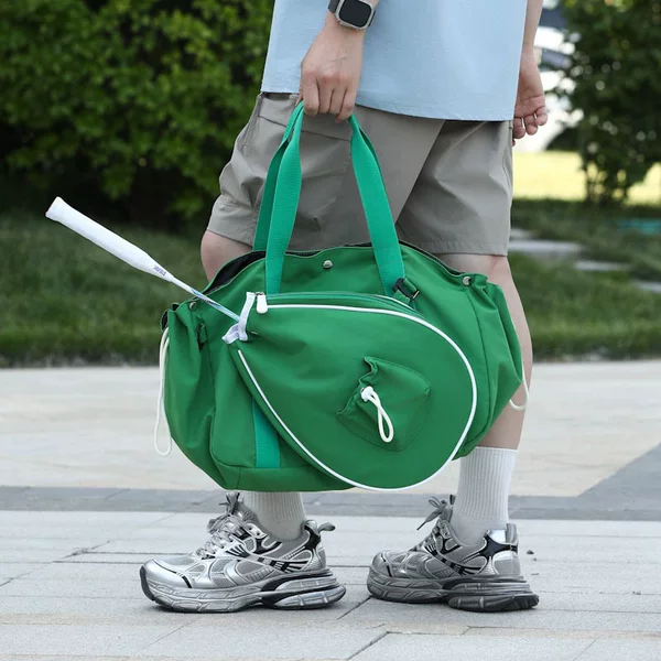 New foreign trade tennis sports bag, large-capacity outdoor sports and fitness bag, detachable single-shoulder handbag for badminton