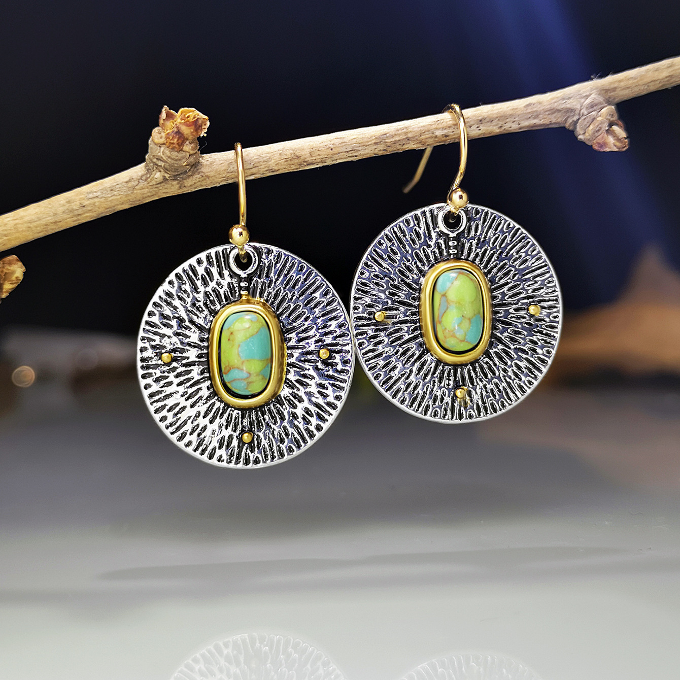 European And American Retro Creative Folds Turquoise Earrings display picture 3