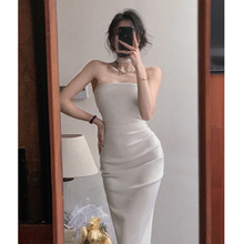 白色无袖性感连衣裙女新款小众设计赫本风裙子名媛聚会宴会礼服裙