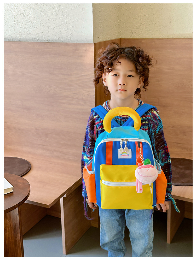 New Kindergarten Backpack Children's Primary School Grade One Boys And Girls Ultra-Light Backpack Spine Protection Travel Backpack display picture 17