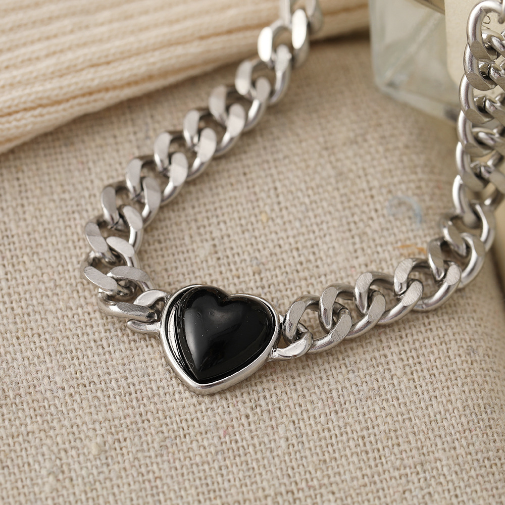 Creative Retro Black Heart Thick Chain Necklace
