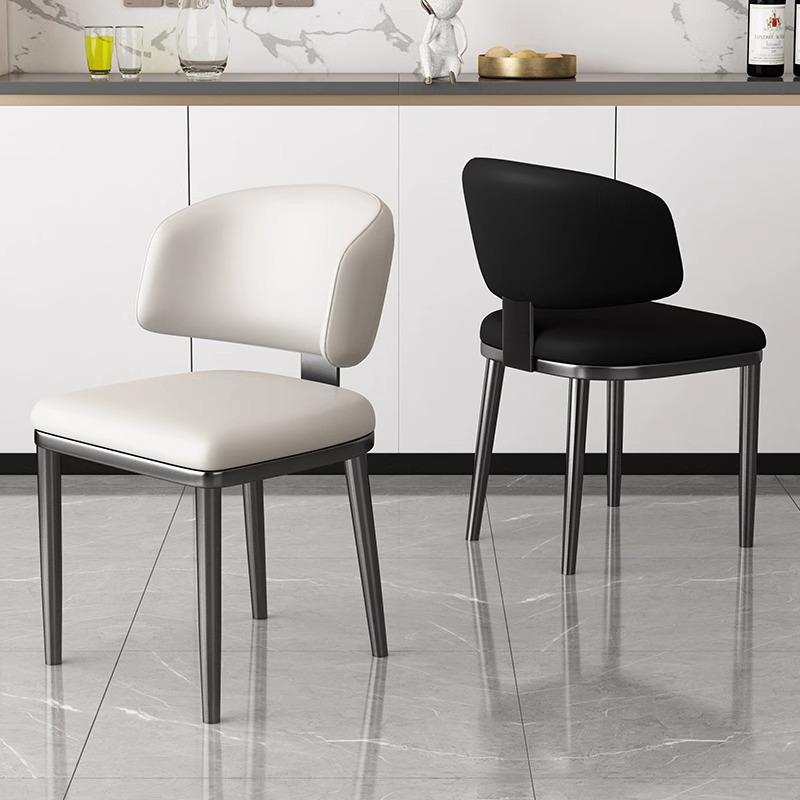 Sillas de comedor minimalistas italianas diseñadas sillas nórdicas modernas sillas de respaldo domésticas de lujo ligero sillas de mesa de comedor de alto nivel