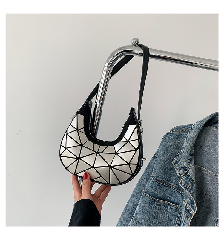 Geometric Armpit Bag For Women Versatile Trendy Shoulder Handbag_voghion.com