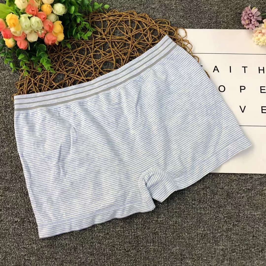 La ropa interior de los hombres rayados finos de los hombres boxeadores inconsútiles Xinjiang boxeadores del algodón del verano de los hombres