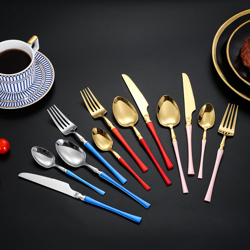 Pequeña cintura de acero inoxidable occidental cuchillo de carne y tenedor vajilla brillante titanio-plateado Hotel europeo occidental restaurante postre cuchara tenedor