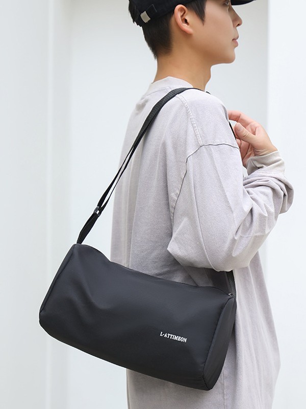 Men's sports travel bag