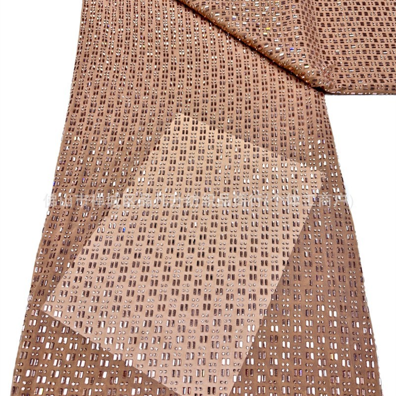 3 × 3 tela de malla elástica de vidrio vertical perforada 14 colores de rendimiento del escenario vestido de tela elástica en stock