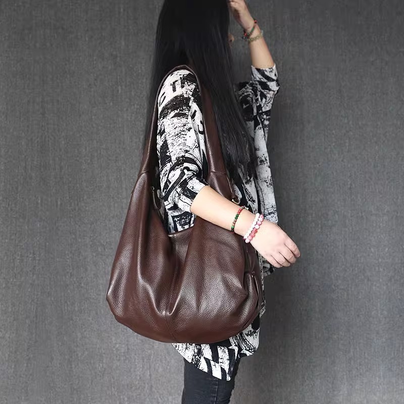 ▪松弛感慵懒PU皮单肩斜挎包女大容量软皮托包休闲旅行通勤春夏季