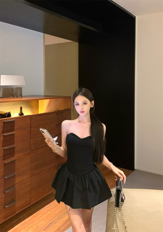 ツーピーススーツスカート、夏のファッショナブルなホットガールフィッシュボーンチューブトップ、ノースリーブトップ、女性用パフスカートとキュロット|undefined