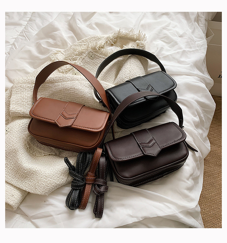 Fashion All-match Messenger High-quality Texture One-shoulder Armpit Square Bag display picture 4