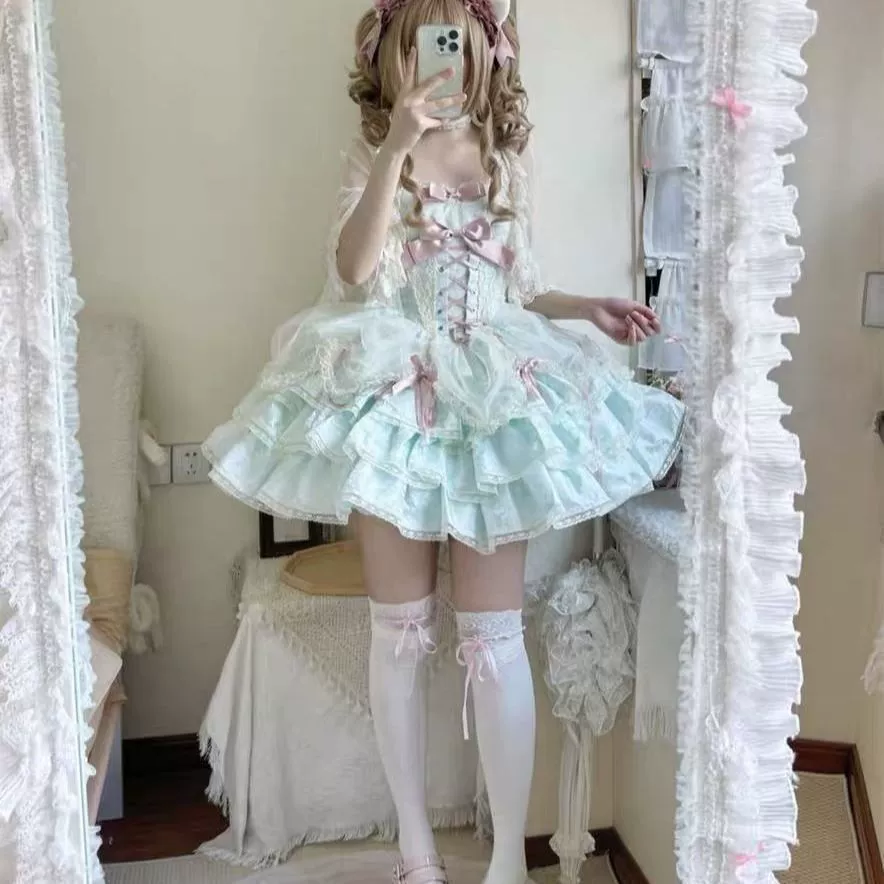 Подлинное изысканное платье в стиле Лолиты