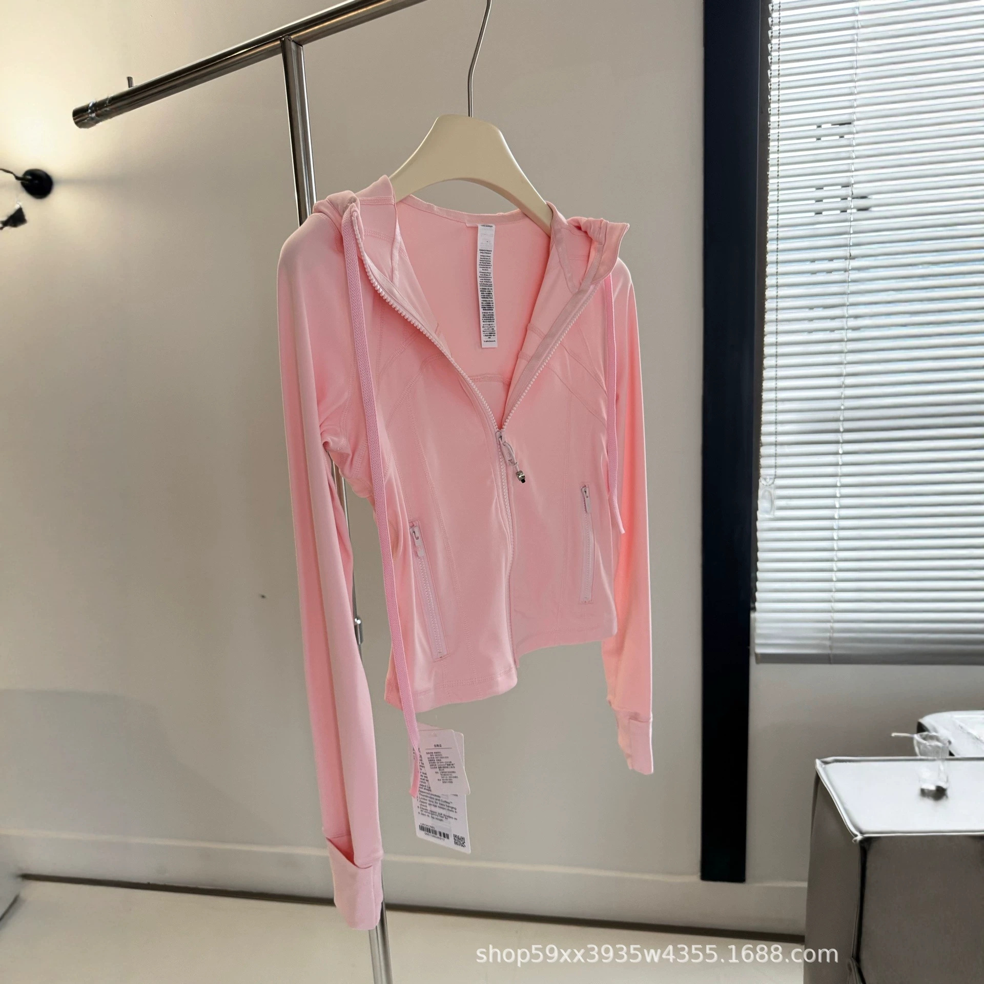 Lulu-Style Hooded Jacket, Short Coat, Tight-Fitting Stand-Up Collar, Stretchy Jacket with Gold Zipper, New Fitness Yoga Wear