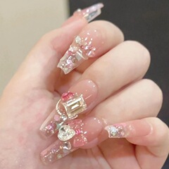 小紅書美甲飾品穿戴甲材料包歪心蝴蝶愛心月亮小熊平鑽指甲鑽