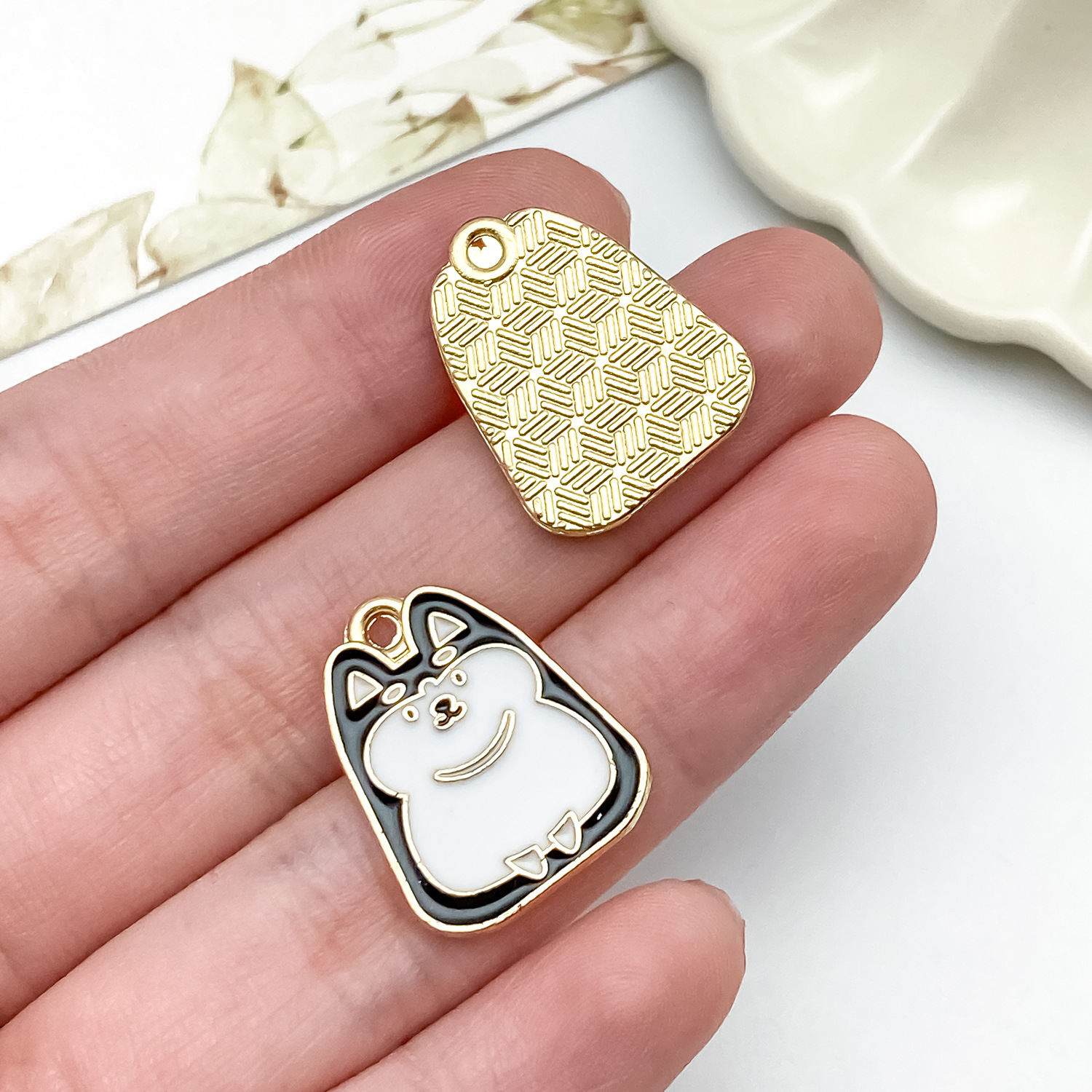 23491-YP-kc金黑白色滴油锌合金动物小狗20x16x