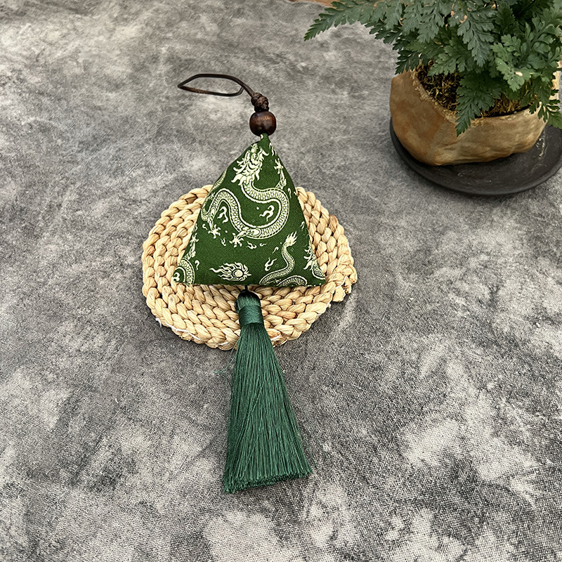 Boat Boat Festival Zongzi saco de tela hecha a mano DIY material paquete de hoja de moxiyi colgante antiguo colgante de automóvil creativo