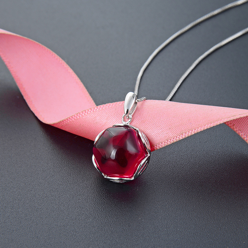 S925 flores de plata ligera colgante de lujo feminino maduro personalidad simple colgante de plata accesorios fuente al por mayor