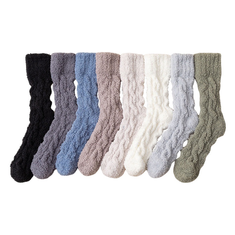 サンゴの毛が落ちない睡眠靴下の中筒靴下秋の冬には、暖かい家庭の床の室内の月子を厚くする