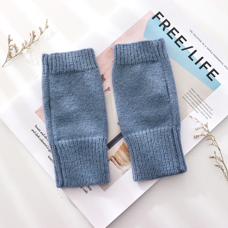 Half Finger Knitted Gloves for Autumn and Winter, Thick and Warm Touch Screen Gloves with Exposed Fingers, Writing Sleeve Gloves for Students, Women's Wrist Protection