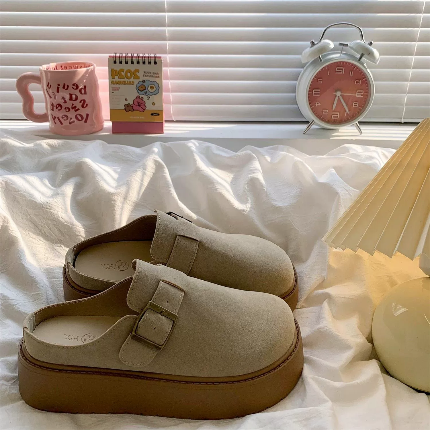 Ретро с толстой подошвой Bakenbao половина тапочек женский 2024 новый осенний рост