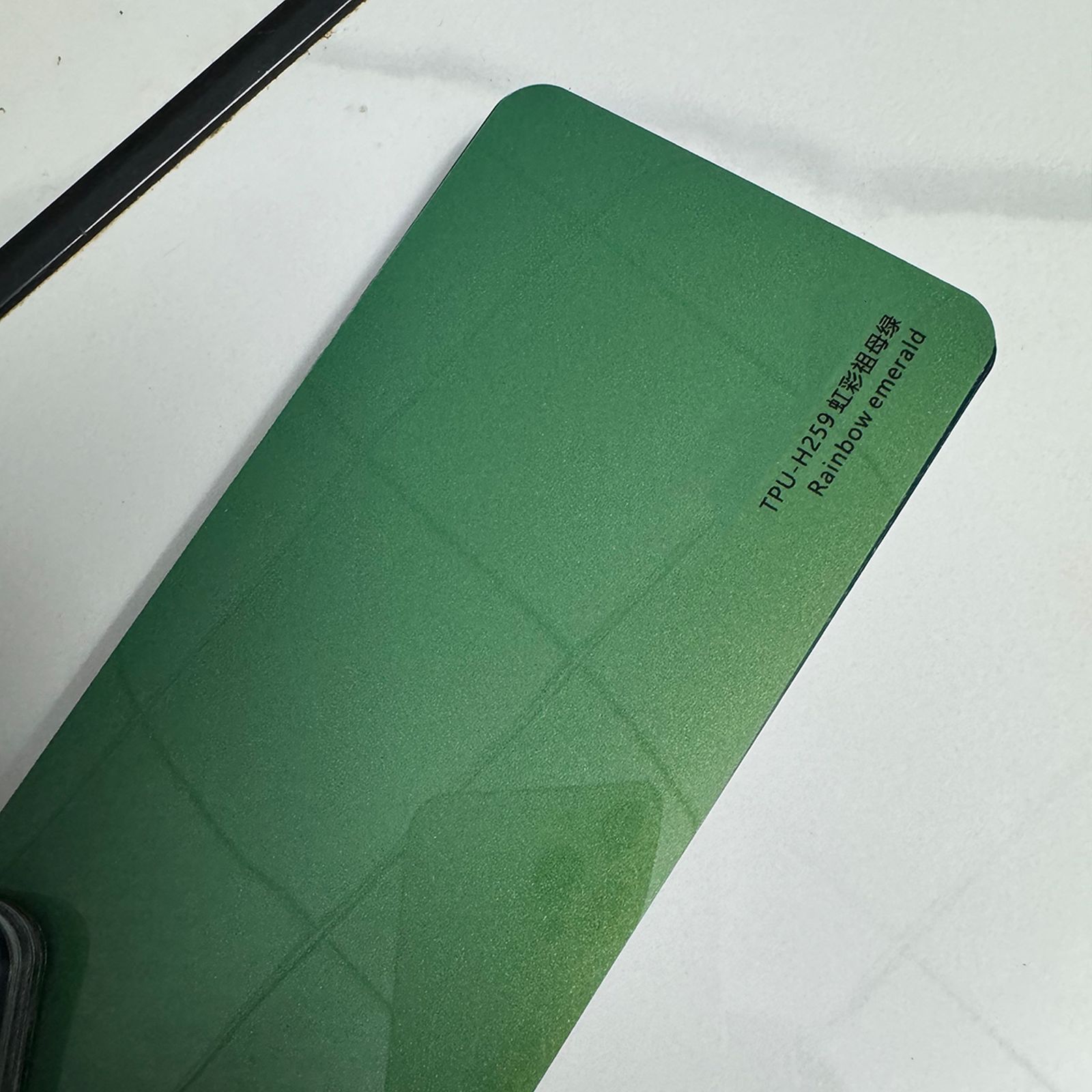 Tesla – TPU Color Change Film Car paint protective film - tpu-rainbow-emerald-green-tesla-cybertruck-dedicated-car-cutting