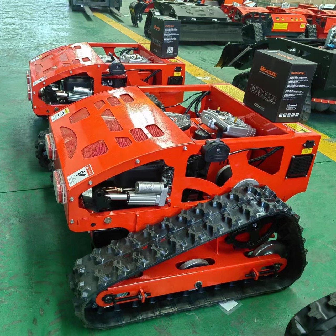 现货遥控履带割草机厂家7.5马力隆鑫发动机割草机 开荒除草割草机