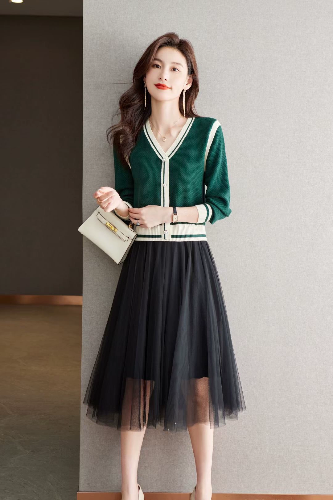 Long-sleeve, knitted set, autumn woolen skirt, city style, V-neckline