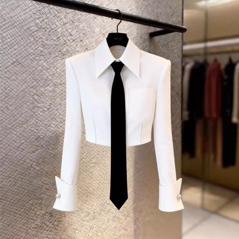 2026 Spring/Summer New Short Style Waist-Exposing White Shirt for Women, Long Sleeve Salt Style Academy Fashion Top 2026 Spring/Summer New Short Style Waist-Exposing White Shirt for Women, Long Sleeve Salt Style Academy Fashion Top