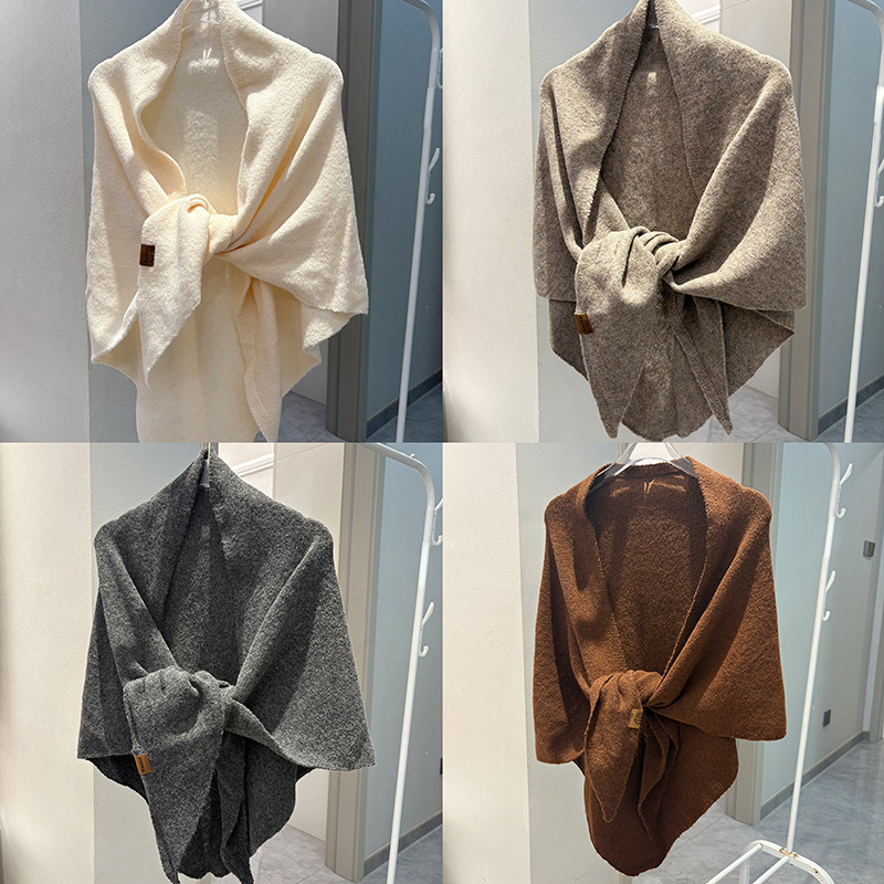2025 autumn and winter new knitted shawl light luxury high-grade korean style versatile solid color triangular binder shawl women‘s outer wear