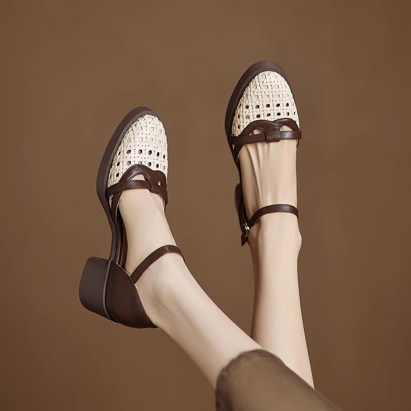 Gran belleza ~ Piel de cordero súper suave ~ Sandalias trenzadas de tacón alto hueco 2025 verano nuevos zapatos de mujer de tacón grueso