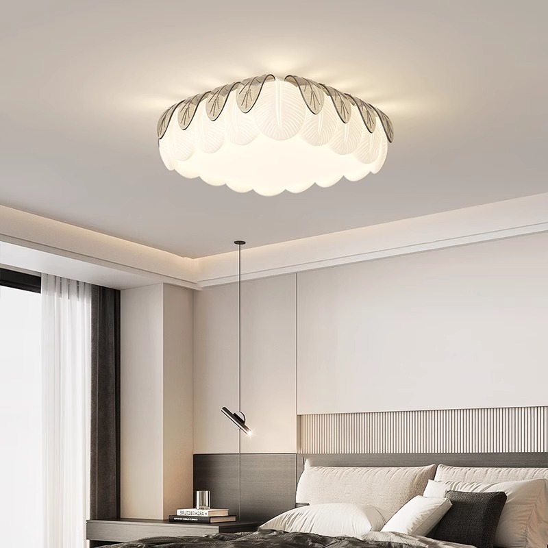 Lámpara de techo de sala de estar de hojas creativas de estilo crema, lámpara de dormitorio principal simple y moderna, lámpara de sala de estudio de comedor de habitación cálida