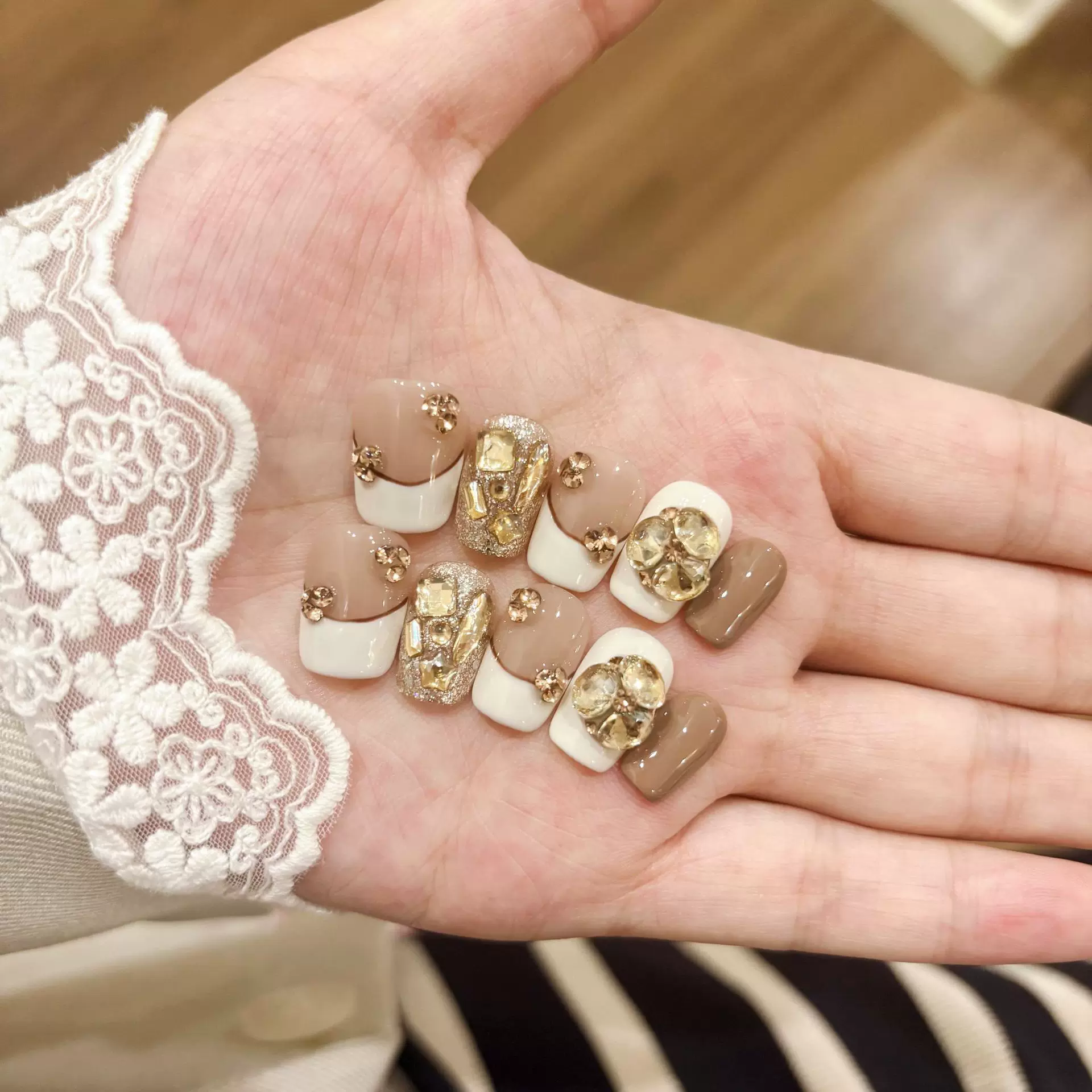 Jx【中古金秋】秋季新款ins风短款法式穿戴甲纯手作高级感显白美甲