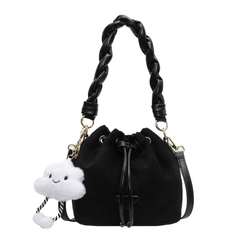 Moda esmerilado diseño de la abertura de la bolsa de cubo de mano mujer otoño y invierno 2025 nuevo estilo popular bolso de hombro universal