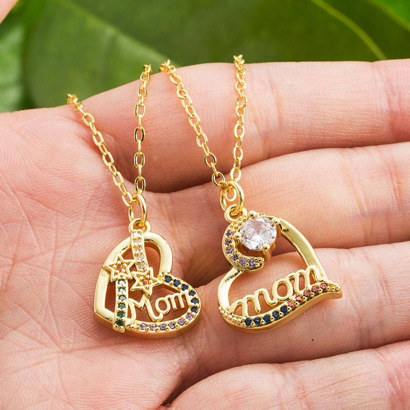 Simple Heart-shaped Mom Crown Pendant Copper 18k Gold-plated Inlaid Zircon Necklace display picture 2